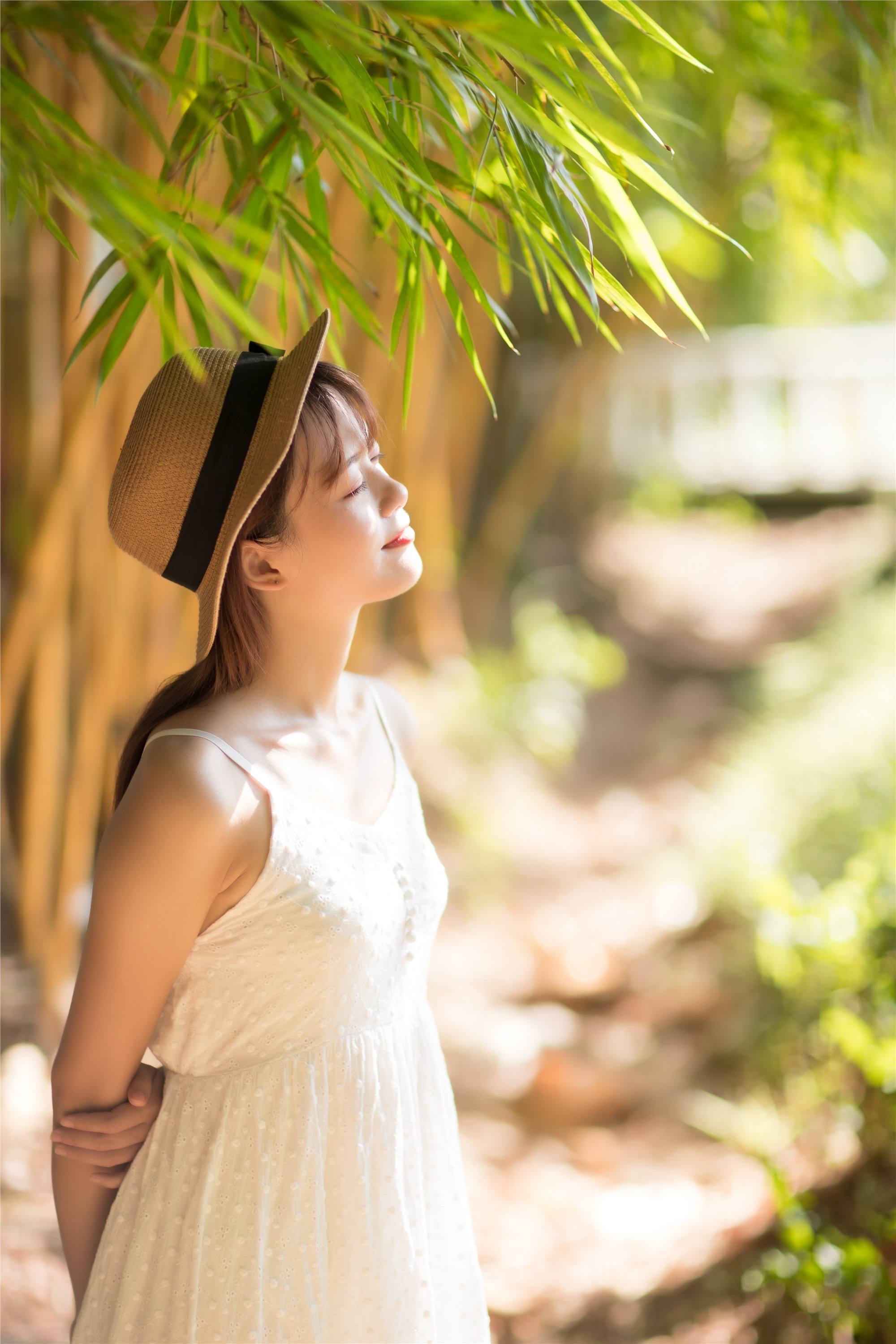 YITUYU艺图语 2021.08.23 光照进的地方 晓颖